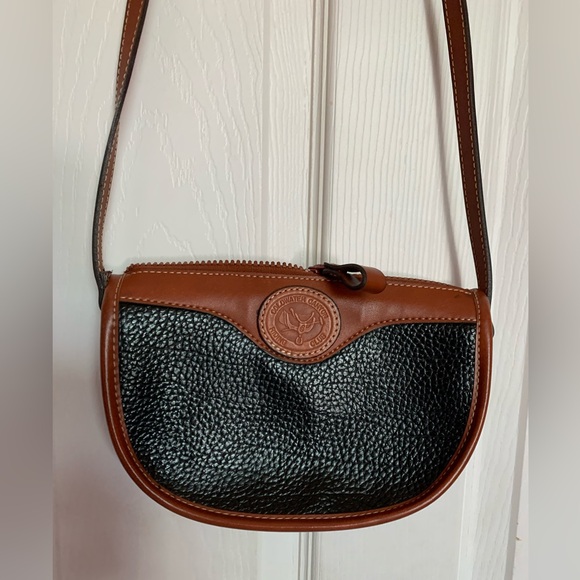 Coldwater Canyon Crossbody Handbag - Picture 4 of 4